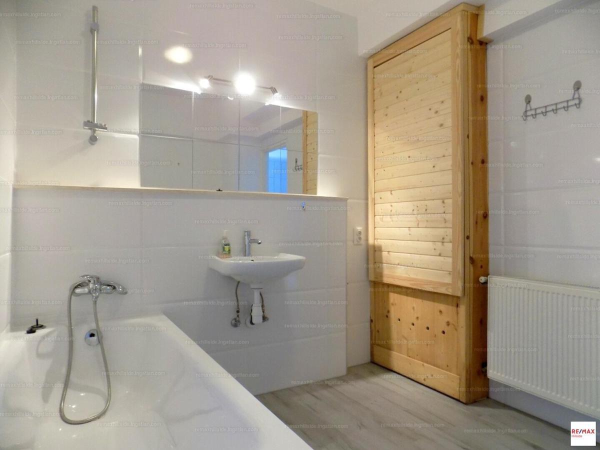 Romantic Two Bedroom Close To Normafa With Private Parking *
